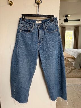 Abercrombie barrel jeans